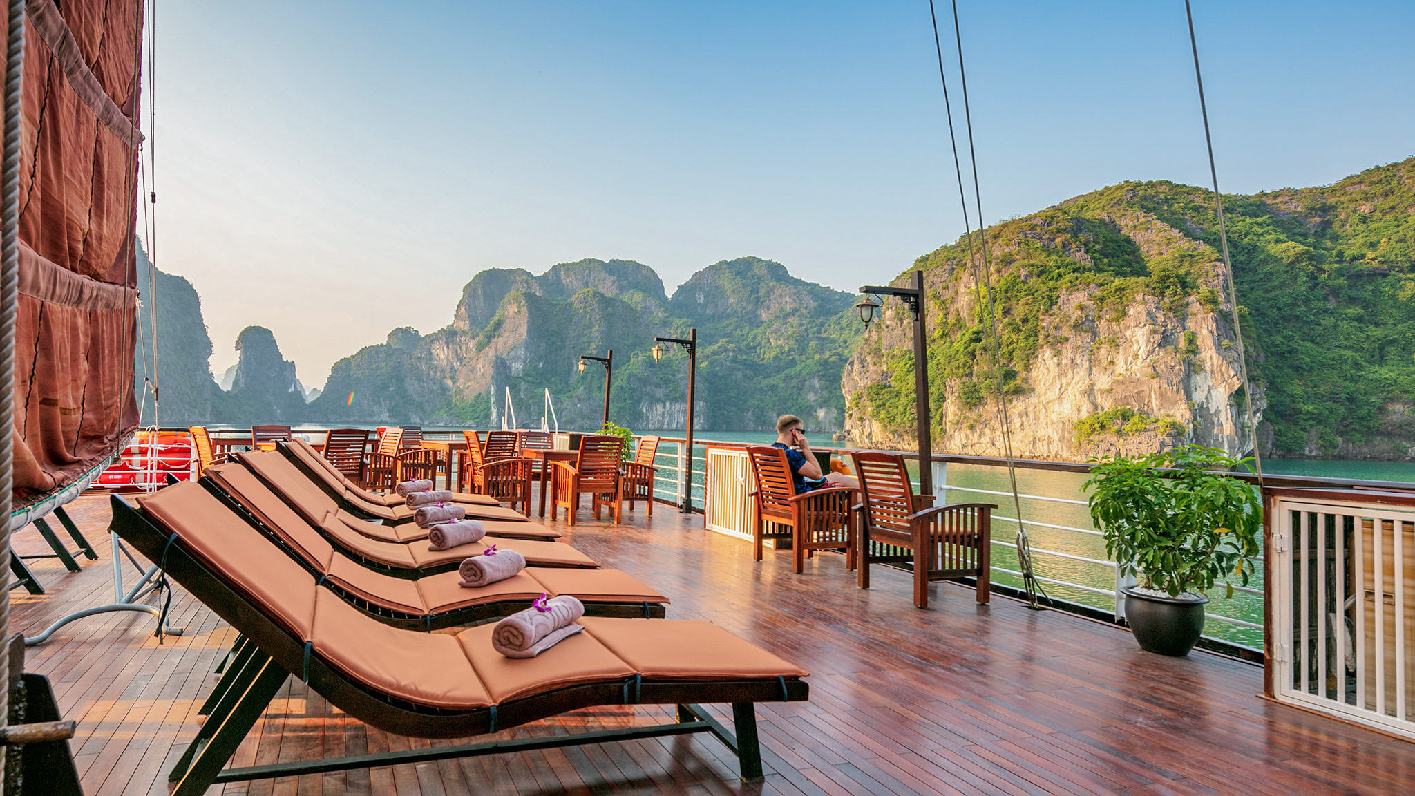 The sundeck is perfect for relaxing, sunbathing, and enjoying the bay&rsquo;s beauty.