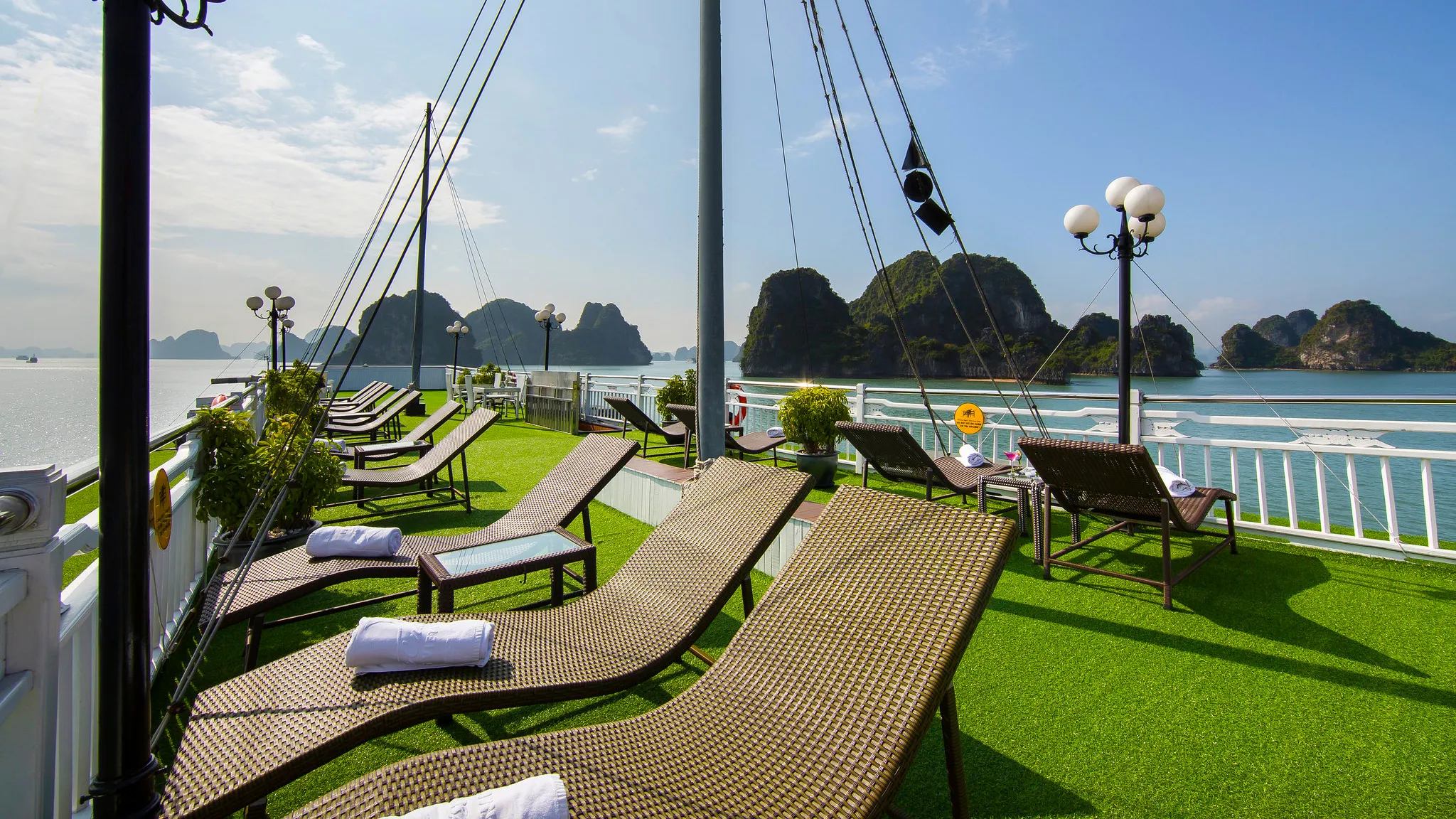 Unwind on the Sunny Sundeck