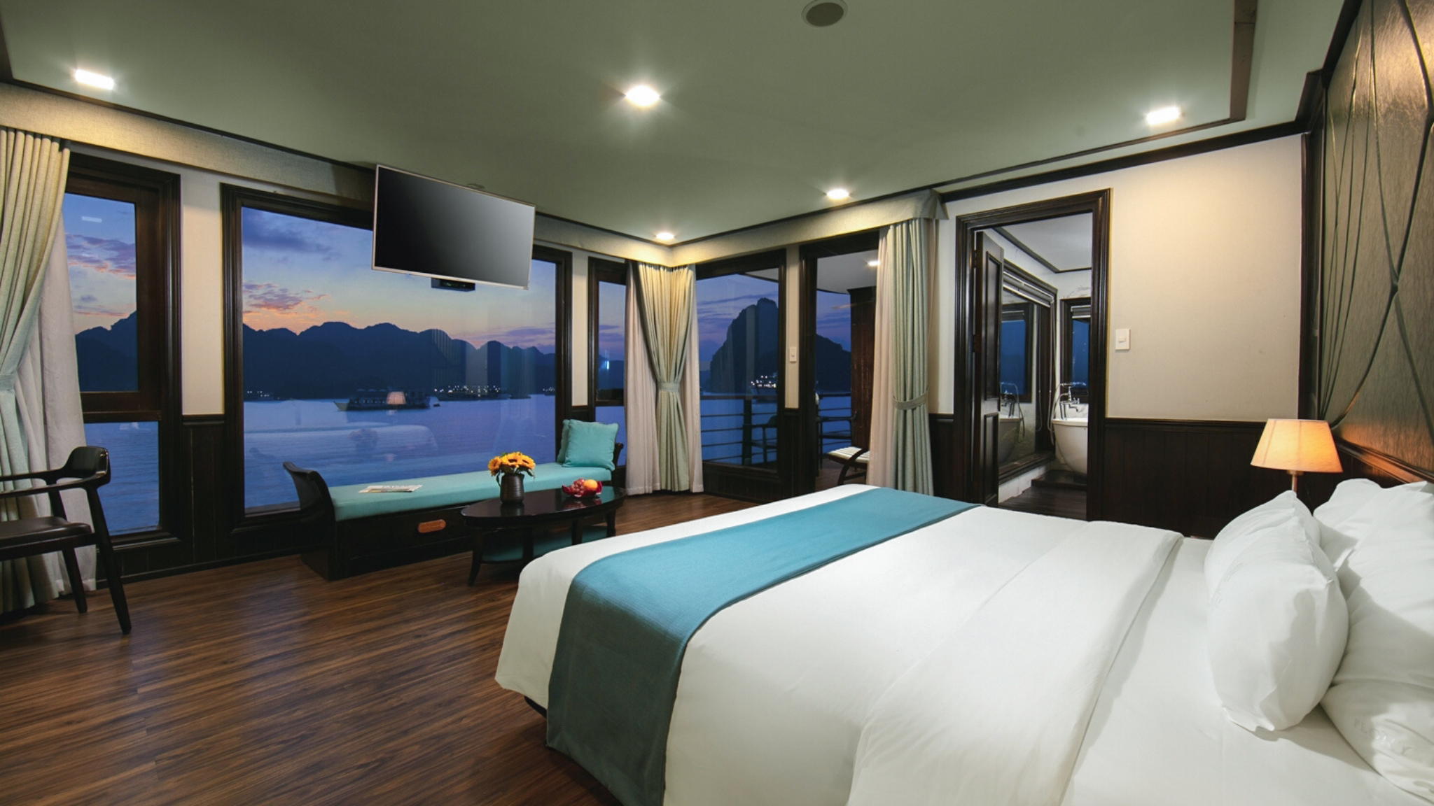 Vast & Comfortable For Overnight Stay