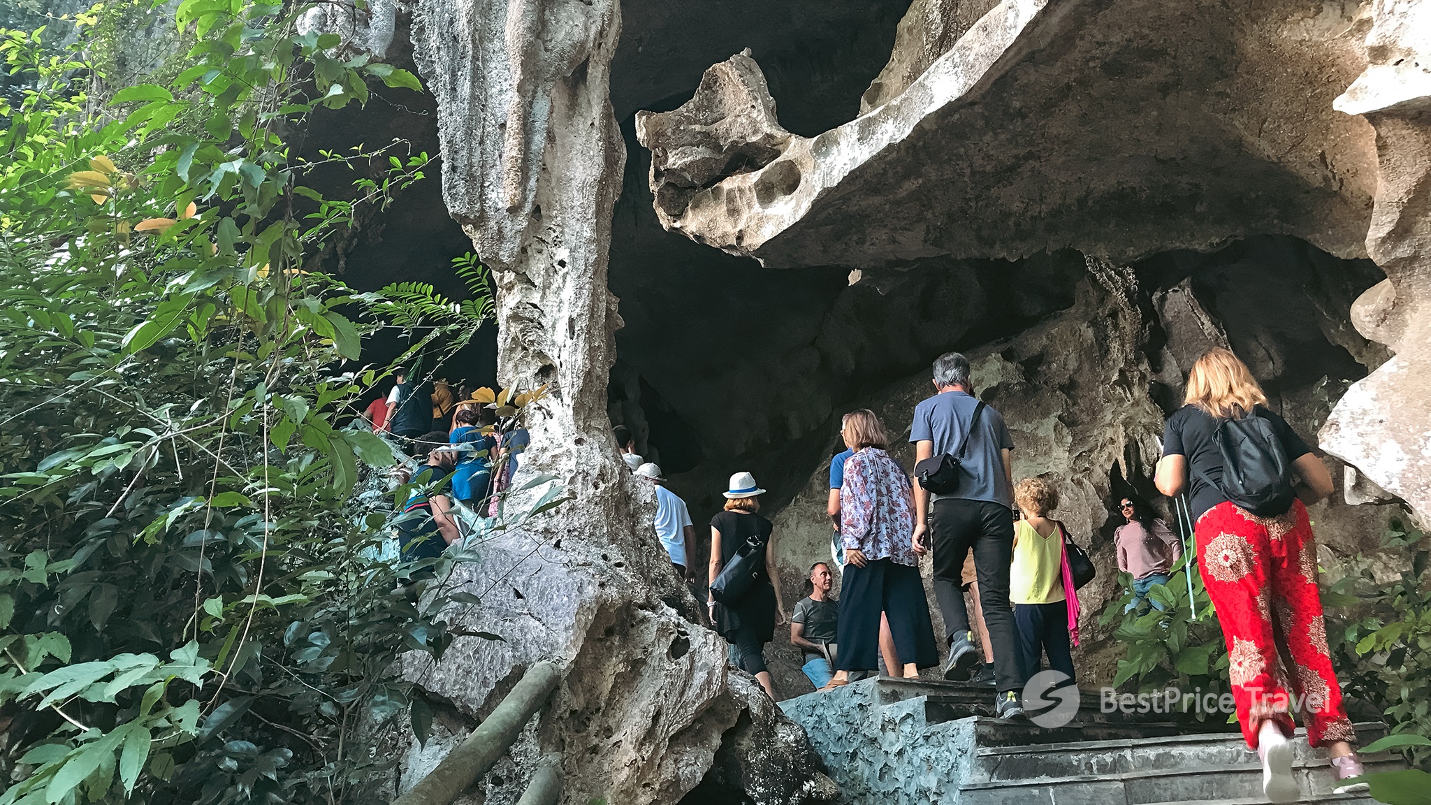 The path to Trung Trang Cave, the largest cave in Cat Ba Island