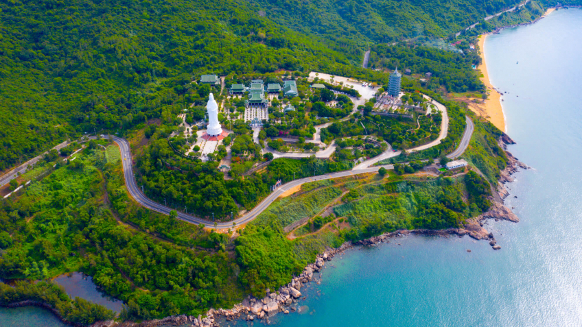 Visit linh Ung Pagoda