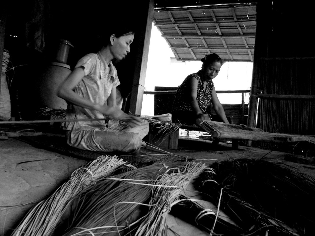 Making Mat in Duy Vinh Village