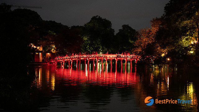 Hoan Kiem Lake