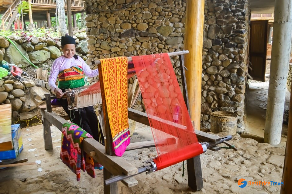 Thai ethnic people making clothes