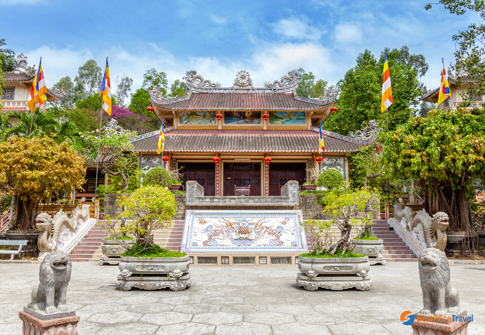 Long Son Pagoda in Nha Trang