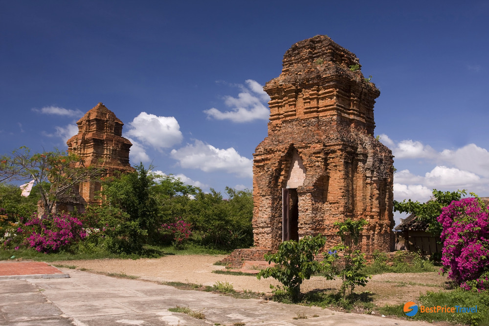 Po Shanu Cham Towers