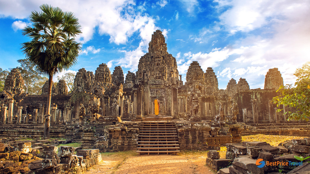 The stunningly panoramic view of Bayon Temple