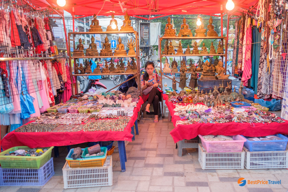 Handicraft stall at the Vientiane night market