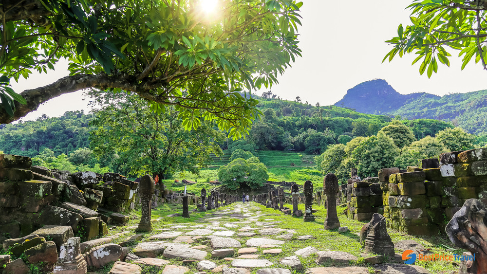 The pathway towards the main sanctuary of Wat Phu