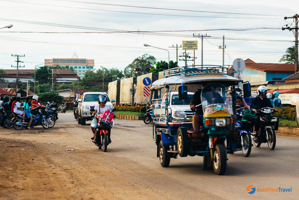 The streets in Pakse town