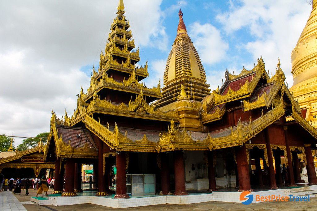 Shwezigon Pagoda in Bagan