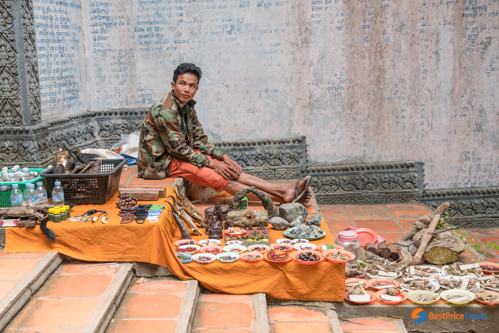 Souvenir shop at Preah Ang Thom