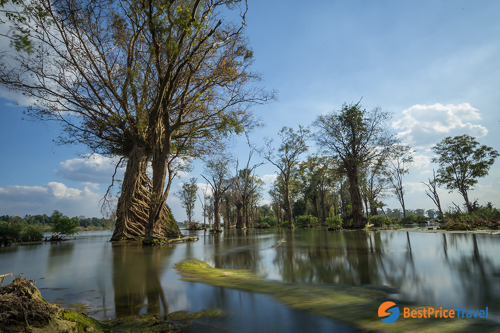 Cruising around the Mekong in Steung Treng