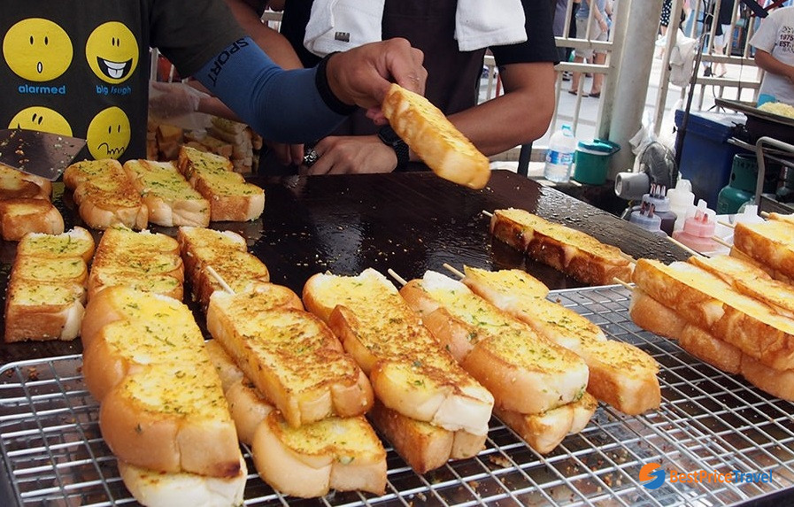Food in Chatuchak Weekend Market
