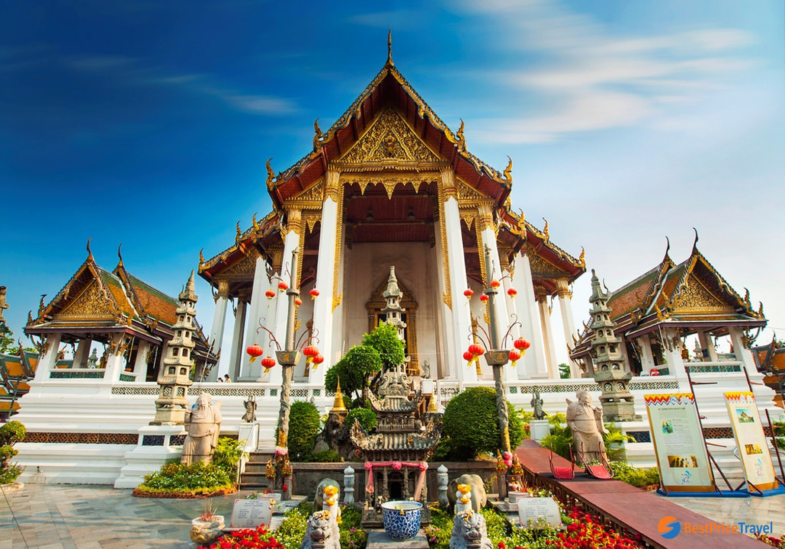 The temple of Wat Suthat