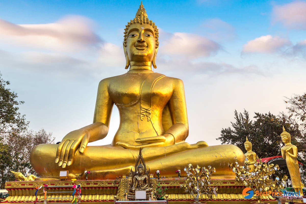 The giant Buddha of Wat Phra Khao Yai