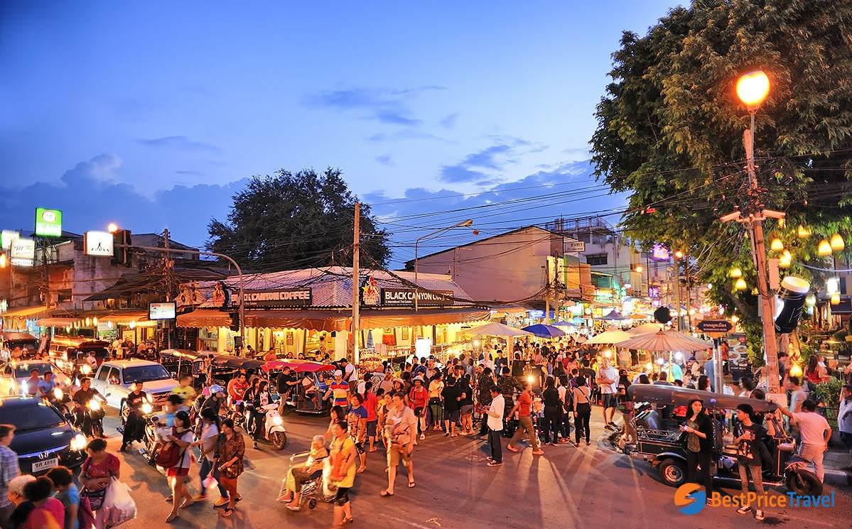 The bustling Sunday Walking Street