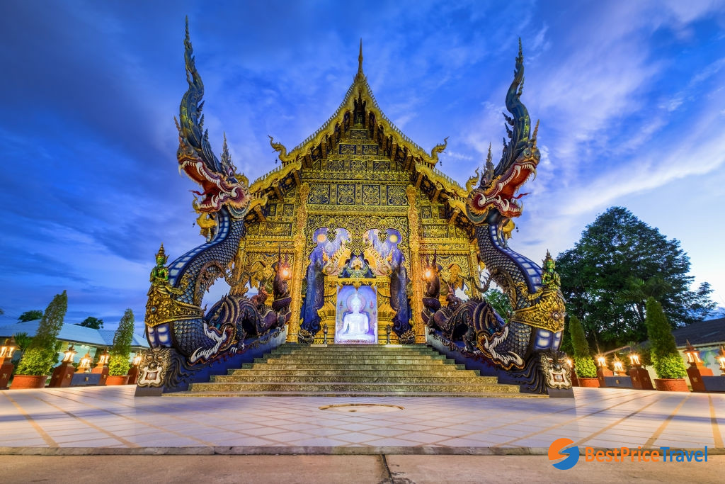 Wat Rong Seua Ten - blue temple in Chiang Rai