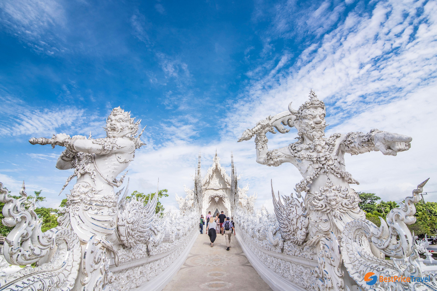 The entrance into the White Temple