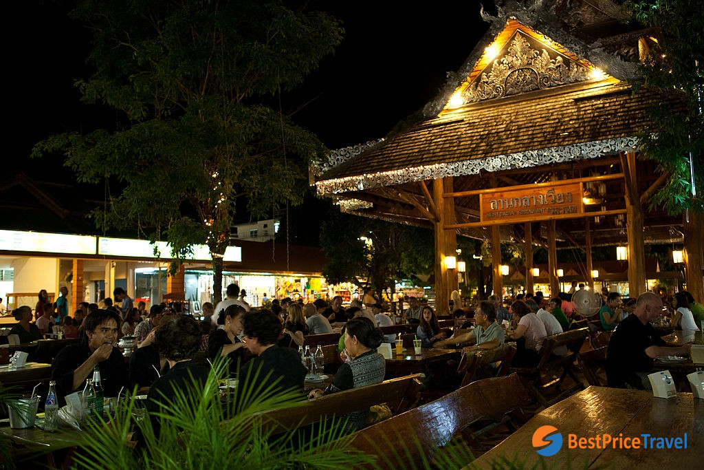 Chiang Rai Night Bazaar