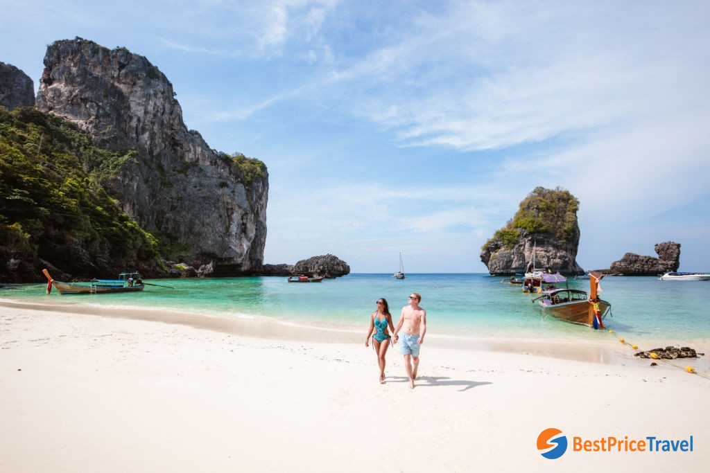 Phi Phi Island beach