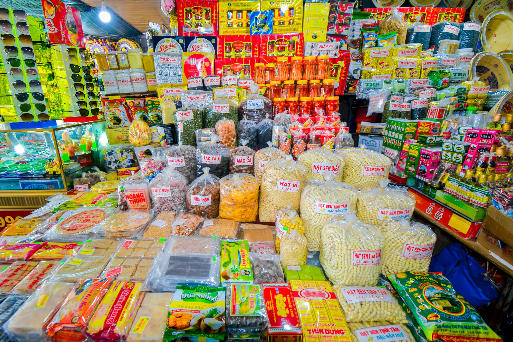 Products in Dong Ba Market
