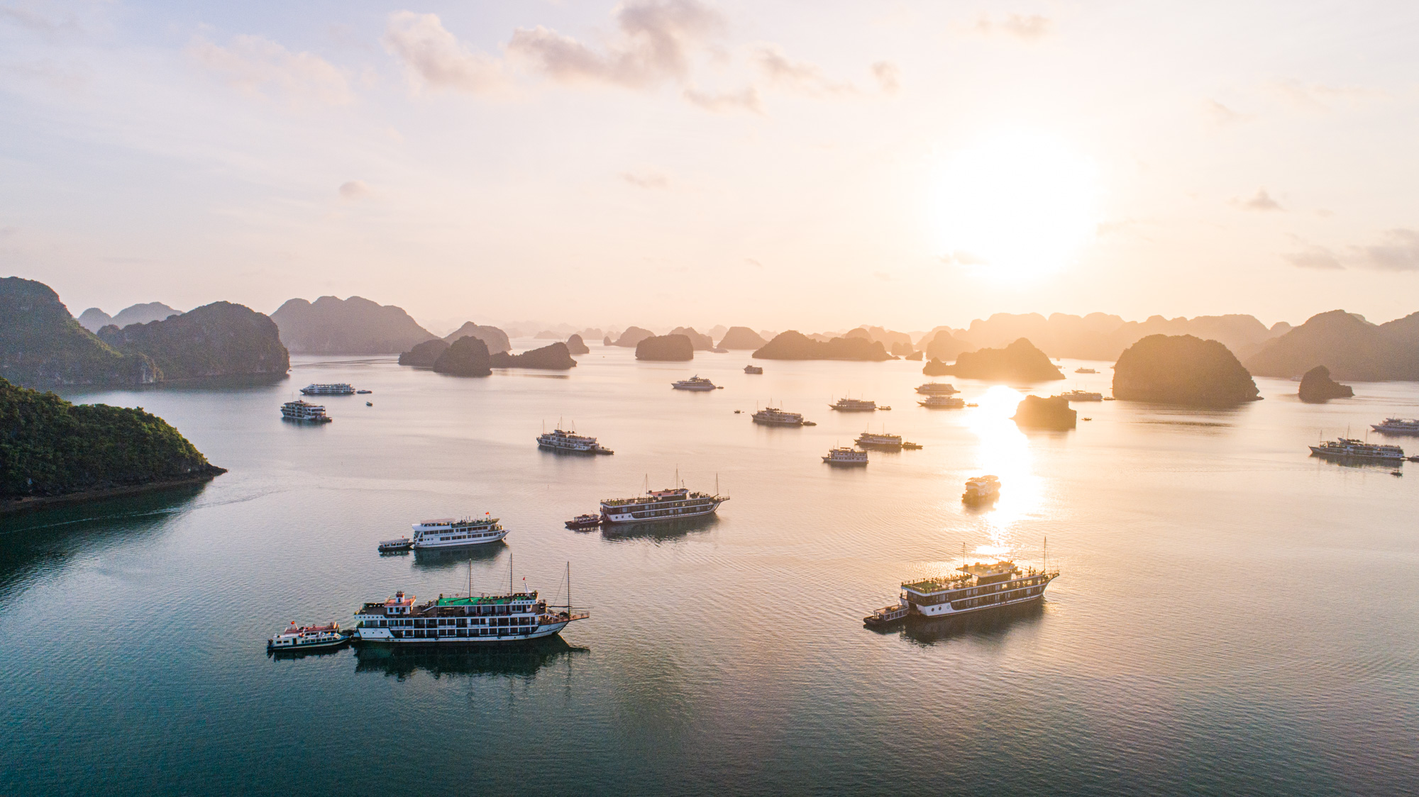 Sunset in Bai Tu Long Bay