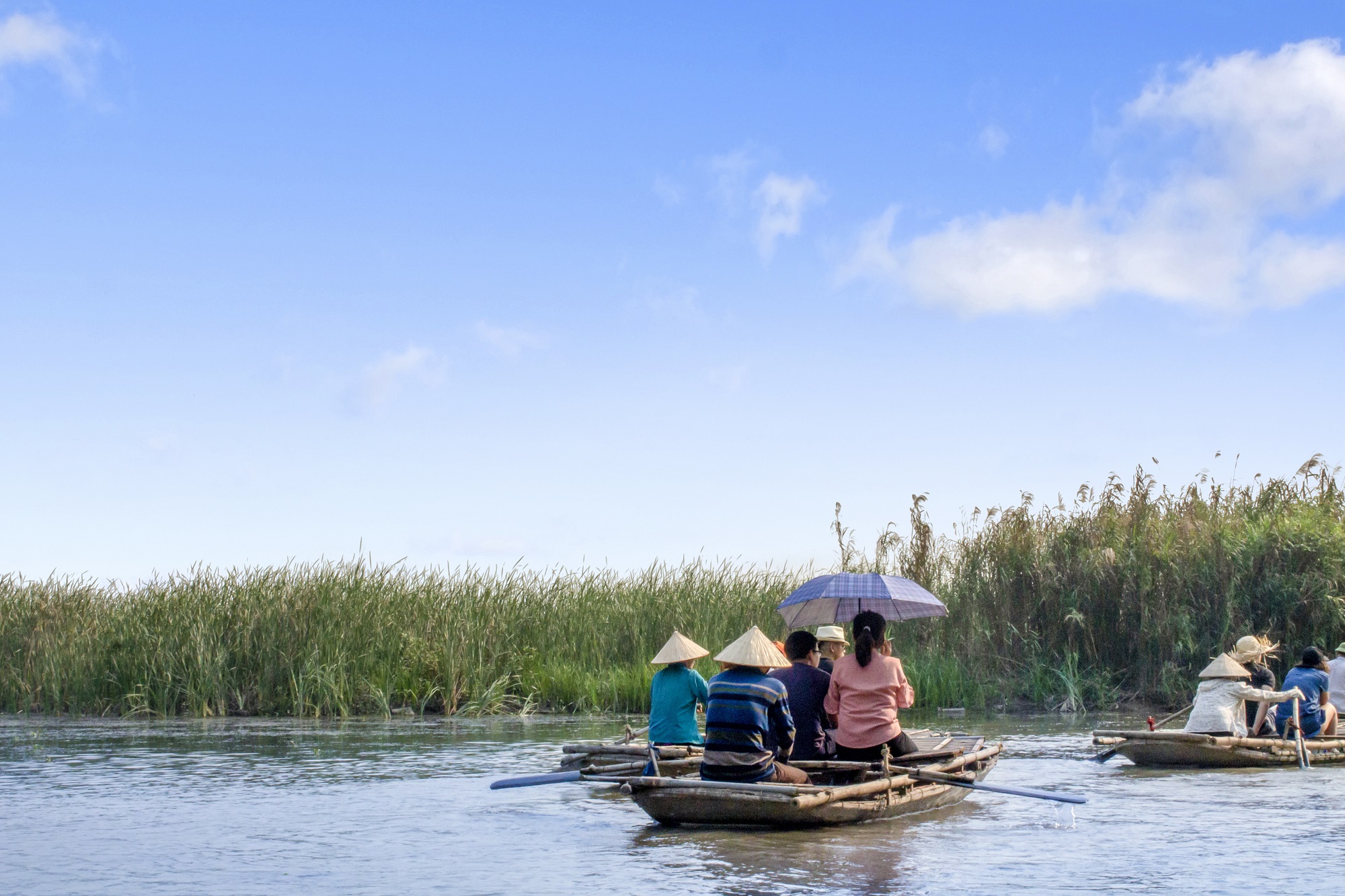 Boat trip in Van Long