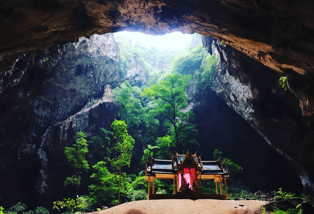 Temple in Sam Roi Nhot National Park