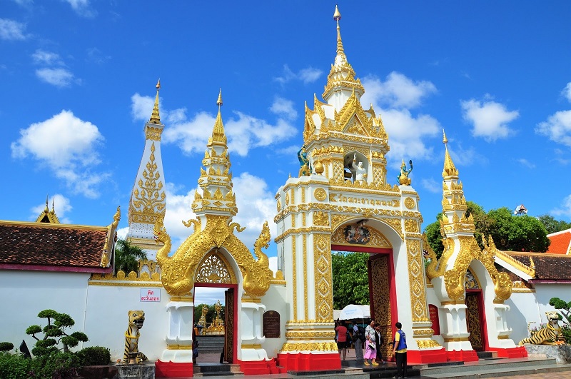 Wat Si Mongkhon Tai