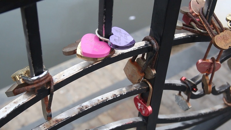 Couples Who Love Each Other Will Come Here To Hang The Lock
