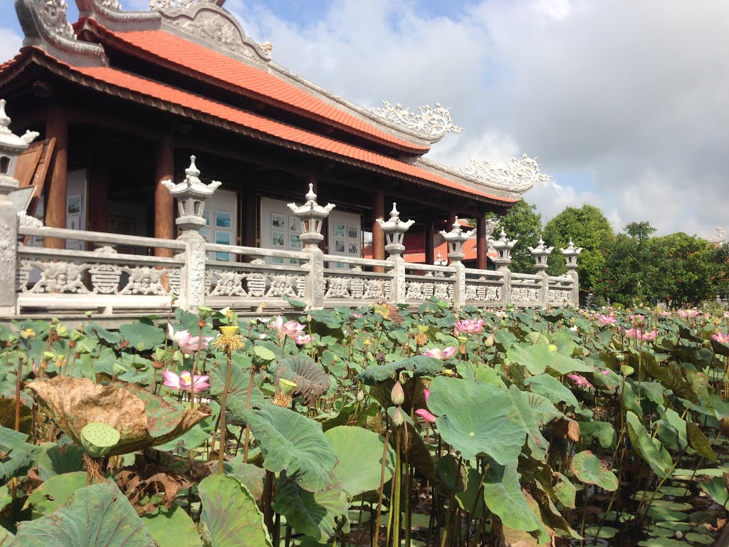 Nam Phuong Linh Tu Sa Dec