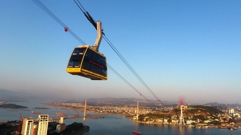 Halong Bay queen Cable Cab