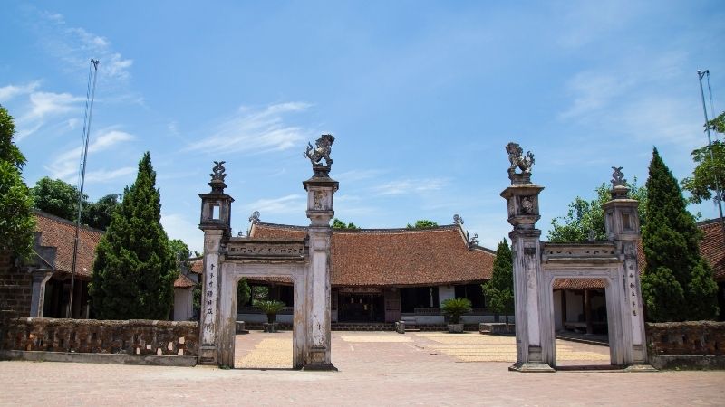 Duong Lam Ancient Village