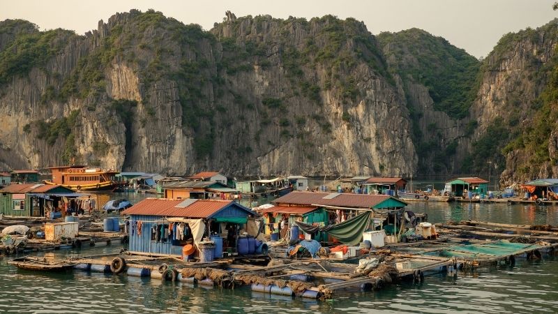 History of people come to Cai Beo village