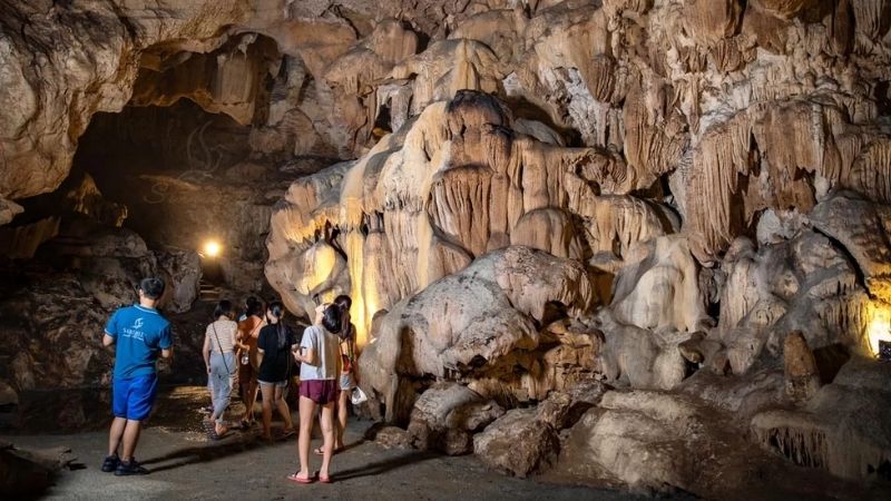 Inside Hoa Cuong Cave