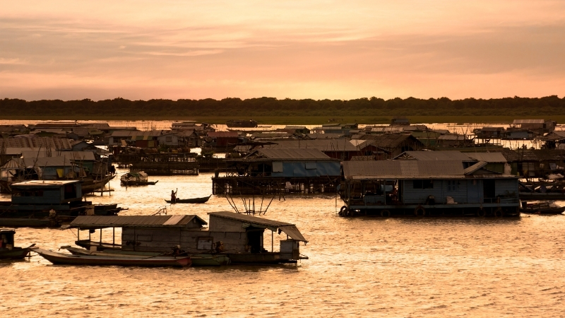 Local life in Tonle Sap Lake