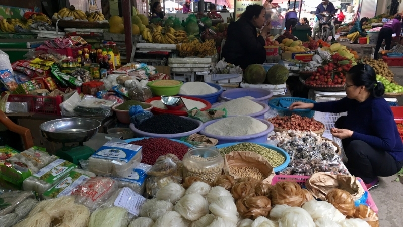 Other products in Cat Ba Market