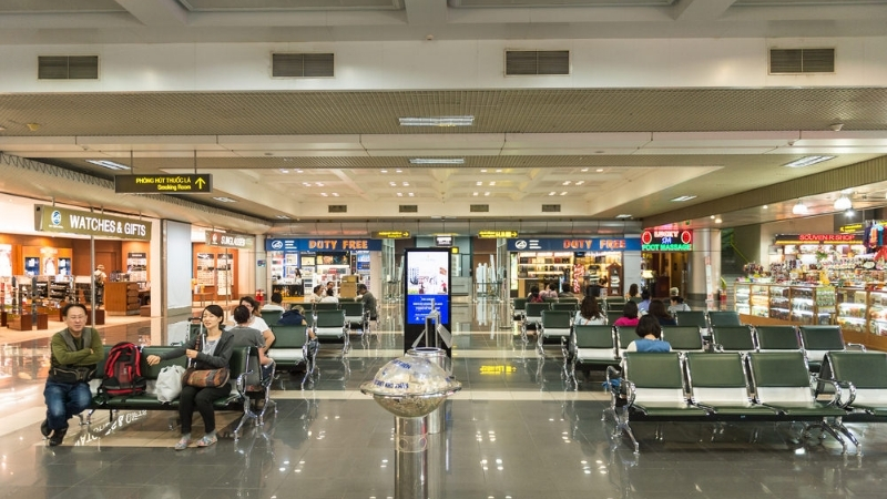 Noi Bai Airport shop