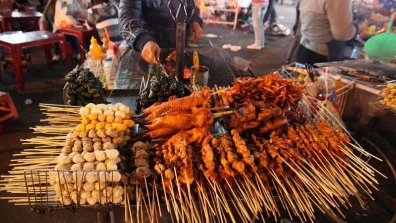 Street food at Da Lat night market