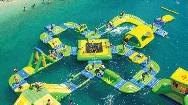 Hon thom floating house