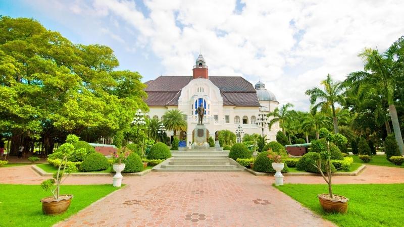 Phra Ram Ratchaniwet