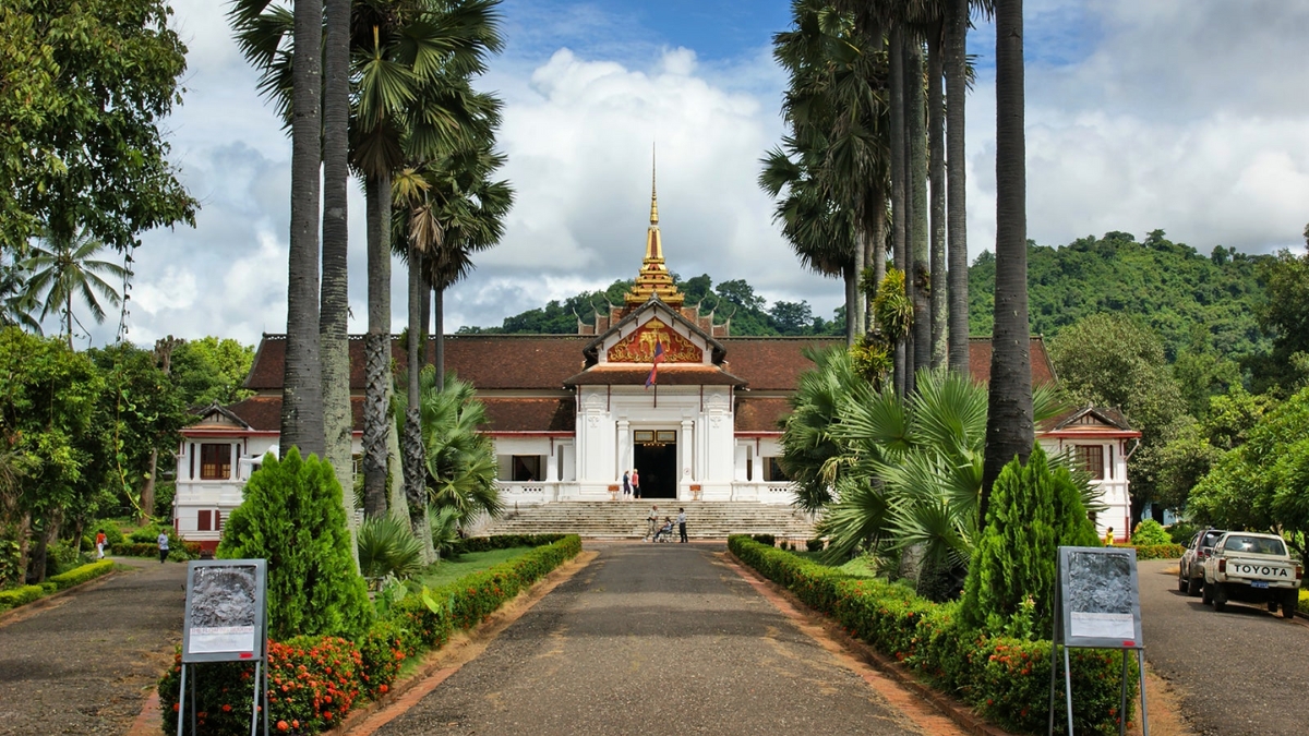 Spending Time In Museums Is The Best Choice In Wet Season