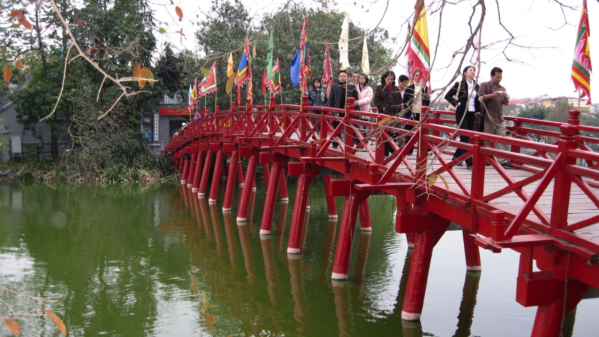 The Sun God Symbol The Huc Bridge