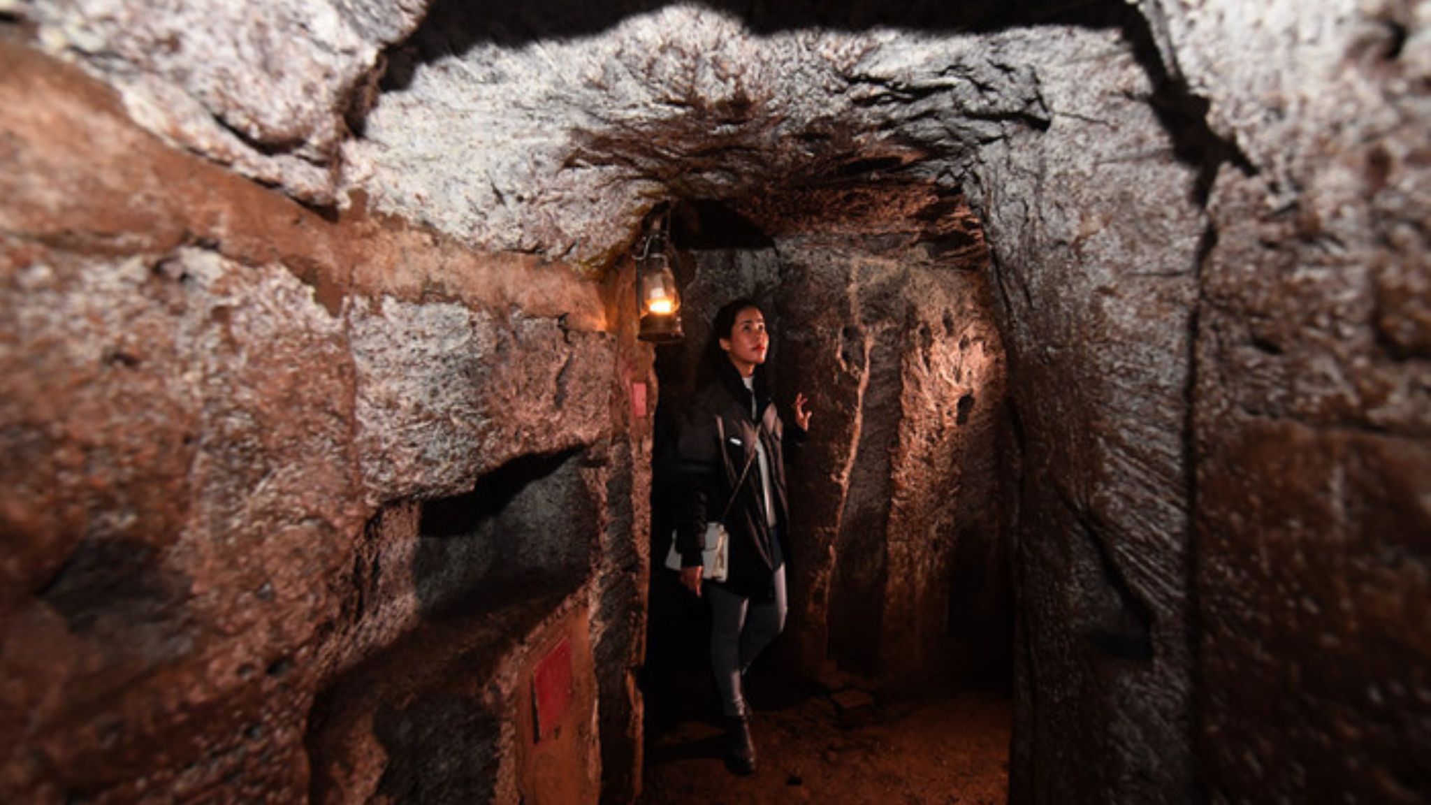 Experience Underground Living Space