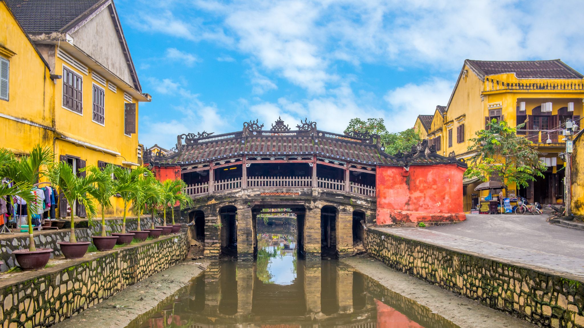 Explore The Unique Japanese Covered Bridge