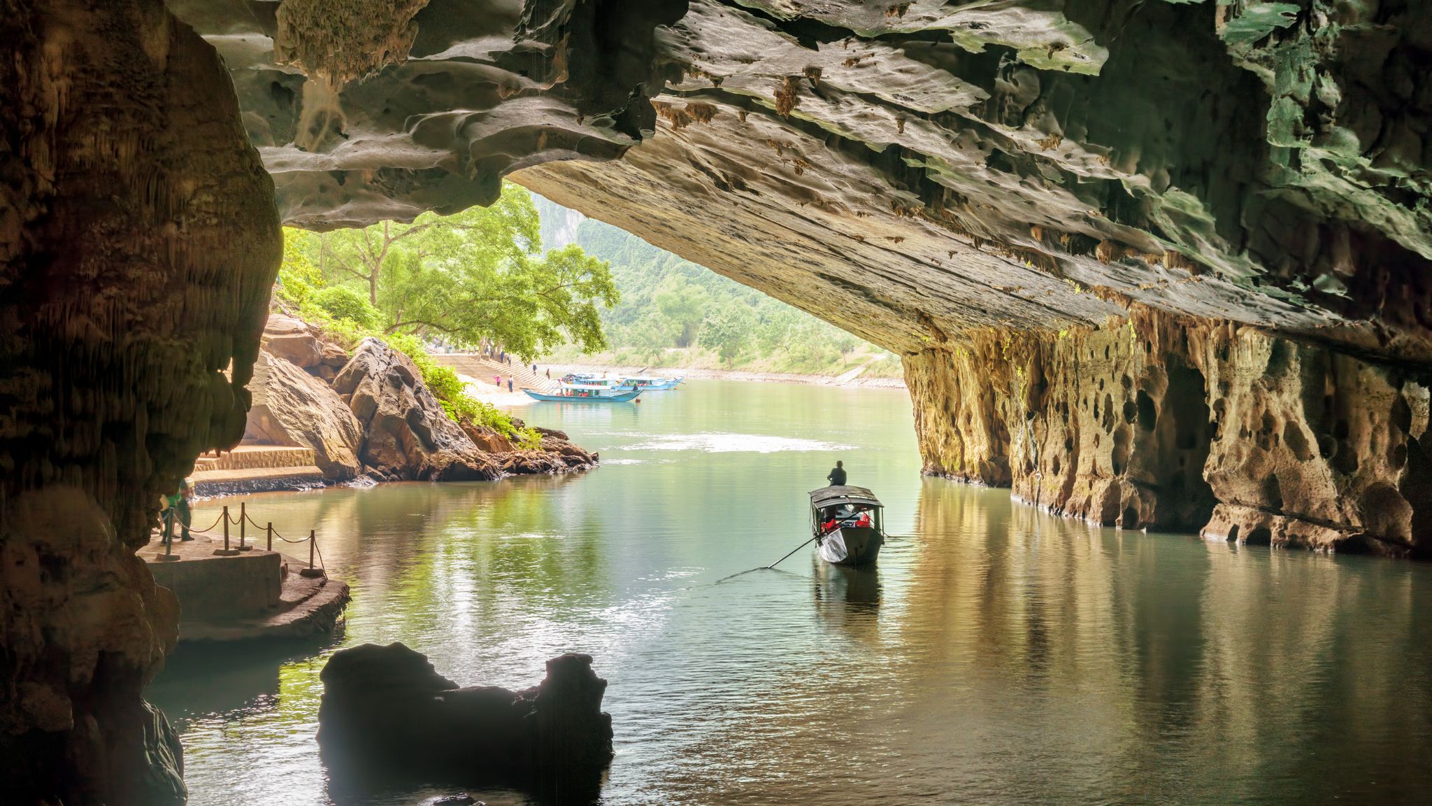 Embark On An Amazing Boat Trip Through Phong Nha