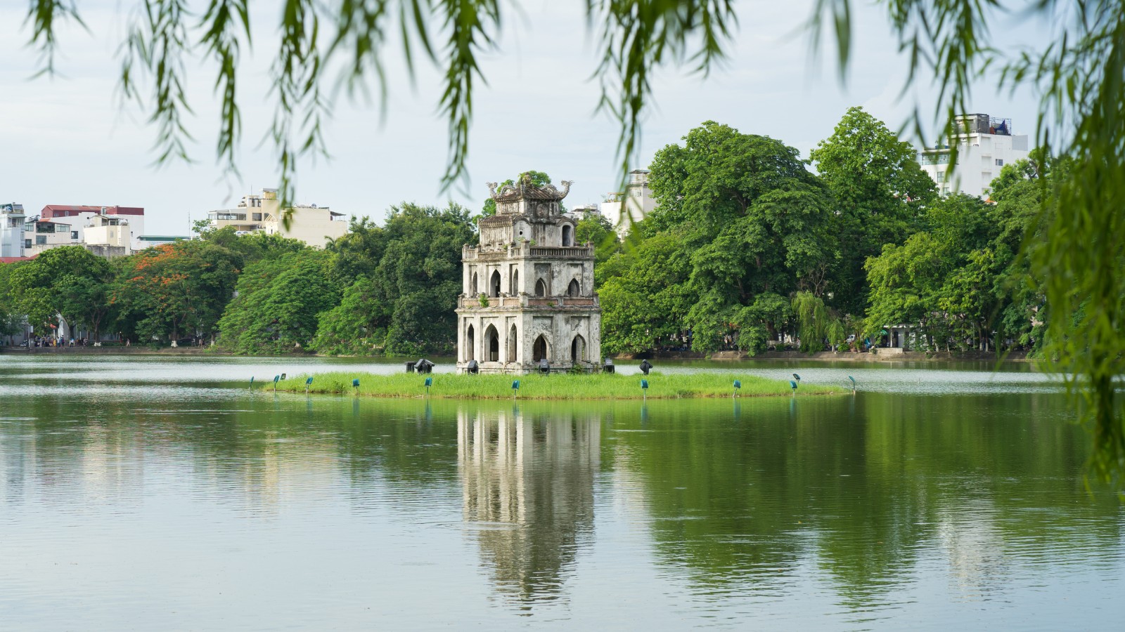 Hoan Kiem Lake