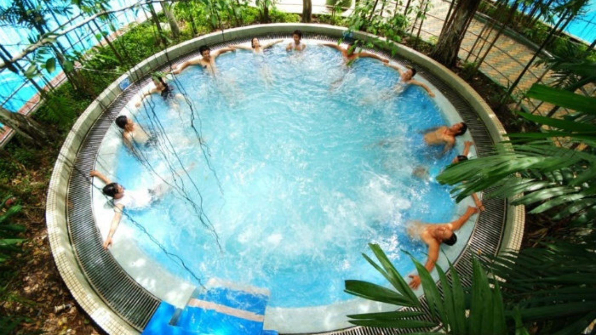 Relax In The Water Jet Massage