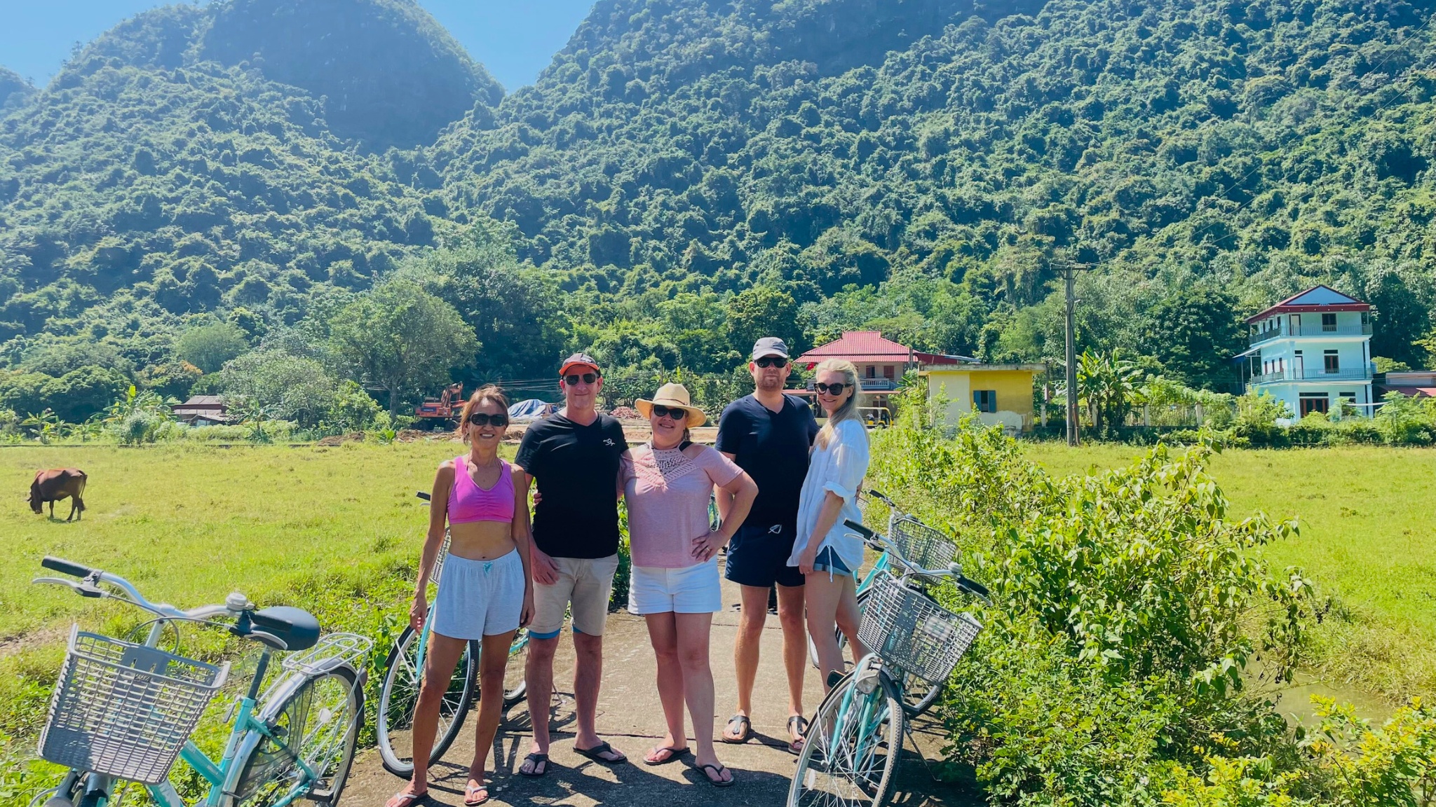 Take part in a thrilling cycling trip to explore Viet Hai Village